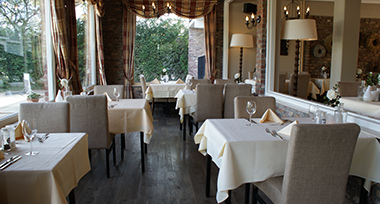 Gedekte tafels bij Fletcher Hotel-Restaurant Bon Repos 